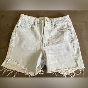 Barely worn Old Navy OG straight Hi-Rise shorts